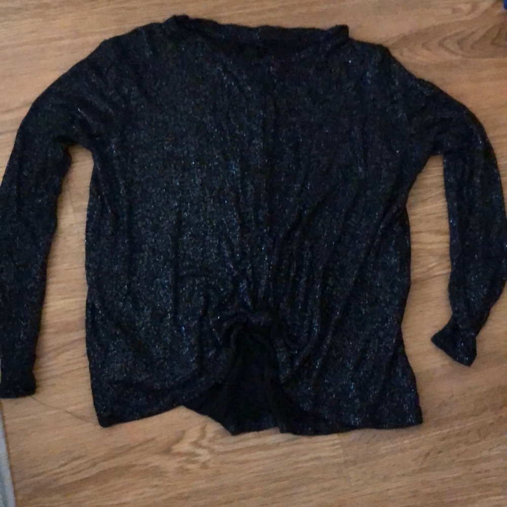 Very cute, lightweight sparkly shirt
